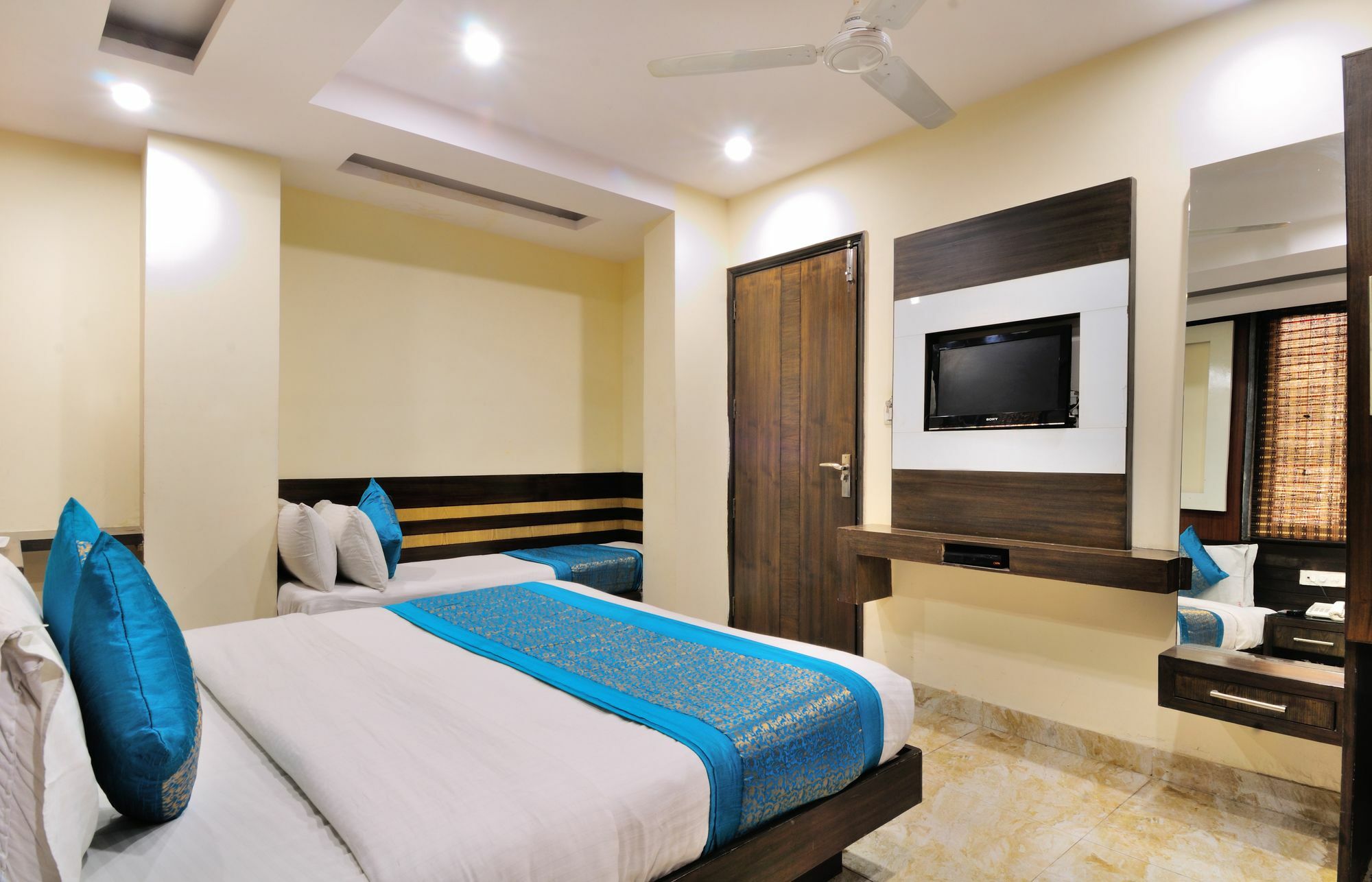 Hotel Gold Star Inn - Paharganj Nowe Delhi Zewnętrze zdjęcie